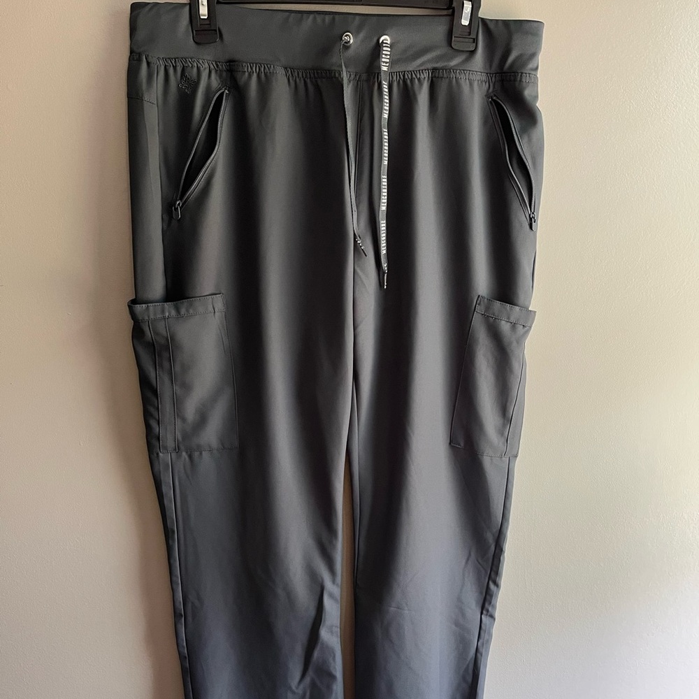 Womens pant scrub, size large